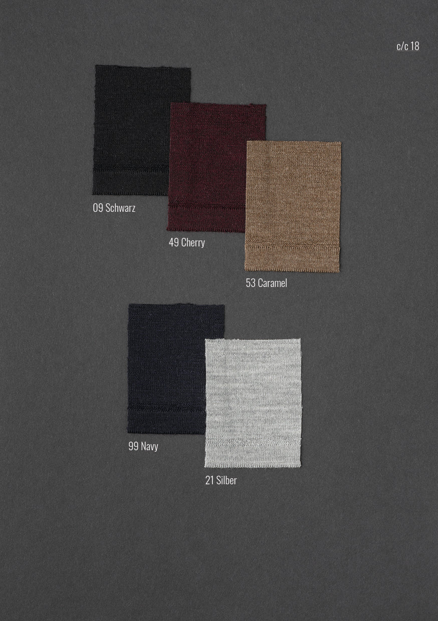 V-neck sweater made of extra-fine Merino silk, regular fit