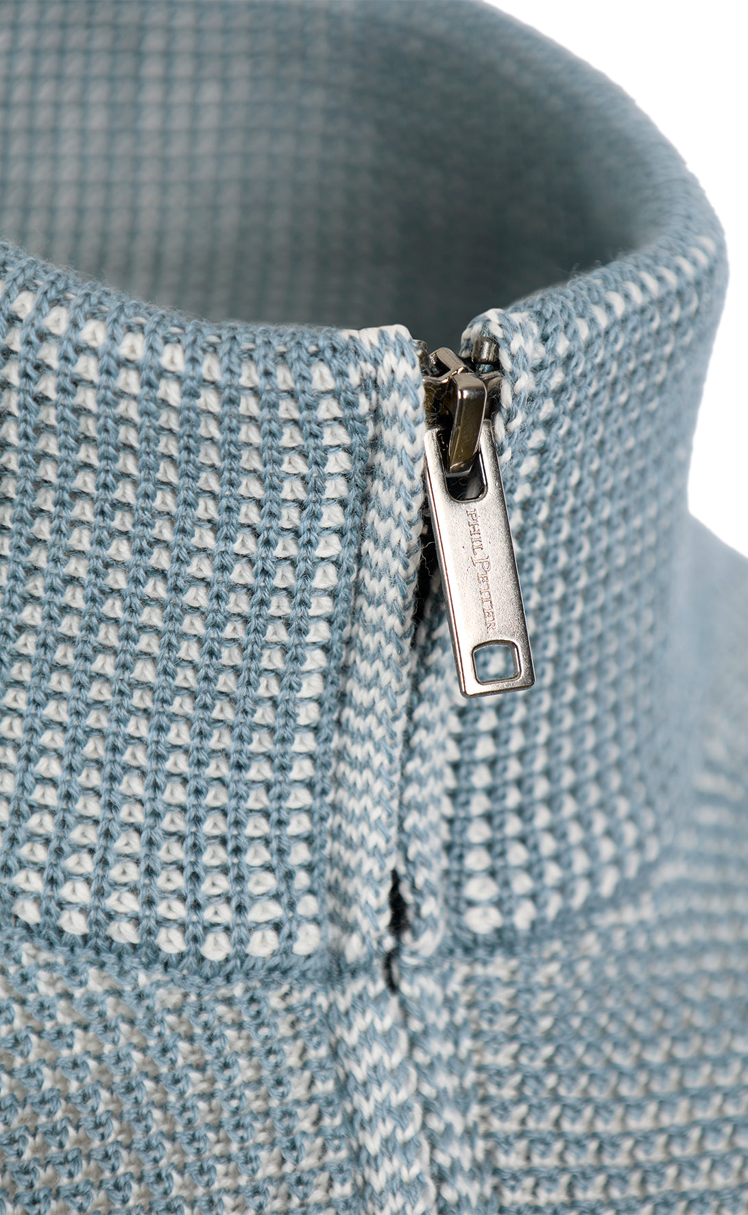 Zip jacket made of >10,000m finest Merino wool, regular fit