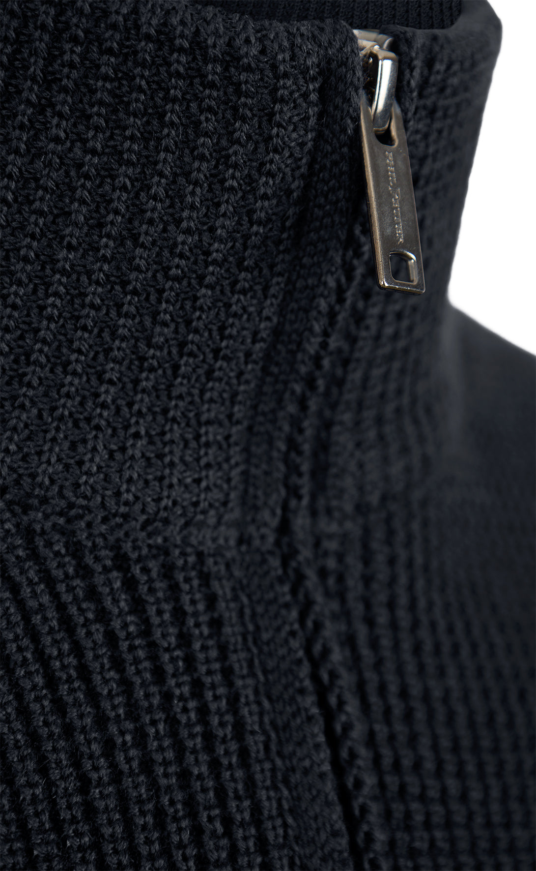 Zip jacket made of >10,000m finest Merino wool, regular fit