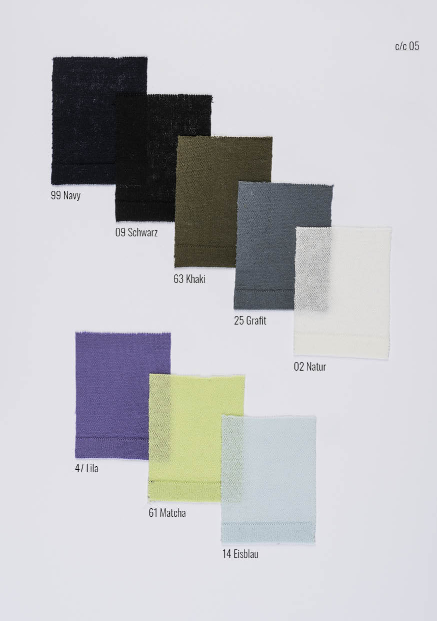 Knitted polo shirt made of finest cotton, short sleeve, relaxed fit