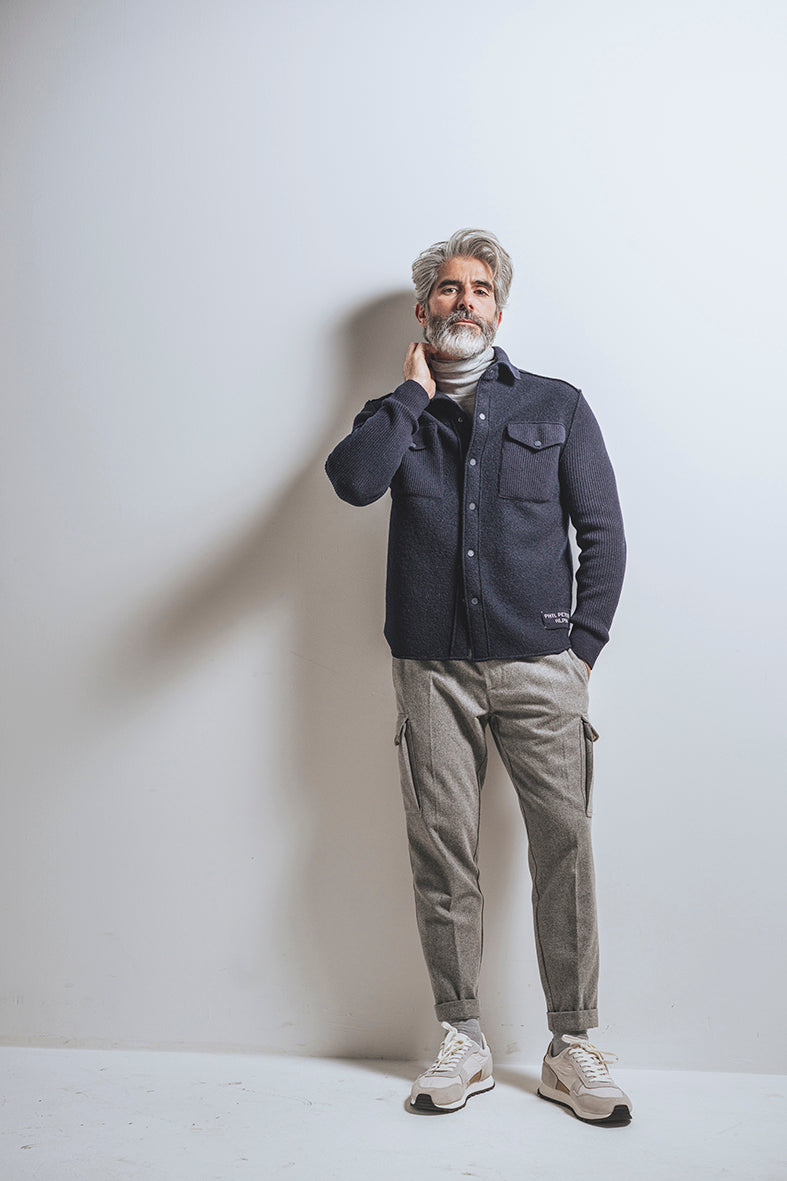 Hybrid overshirt made of Merino wool with knitted sleeves, relaxed fit