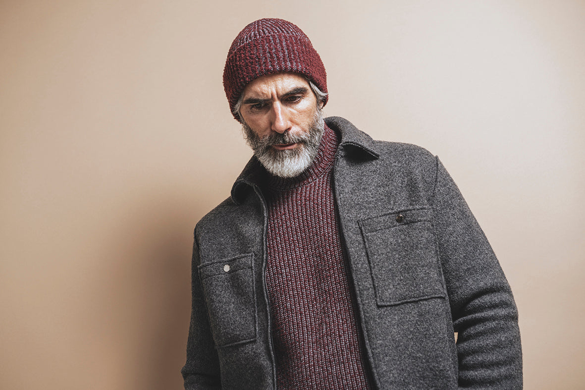 Stehkragen-Pullover in 2-färbiger Perlfangstruktur aus Merinowolle, relaxed fit