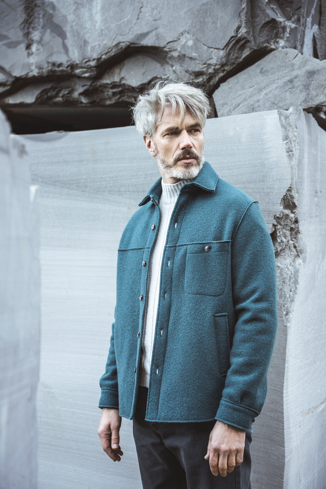 Edler Stehkragen-Pullover aus weichem, langlebigem Kaschmirmix, modern fit