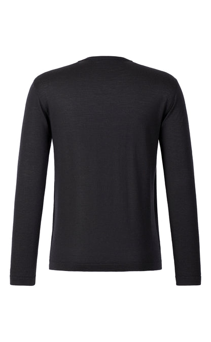 V-neck sweater made of extra-fine Merino silk, regular fit