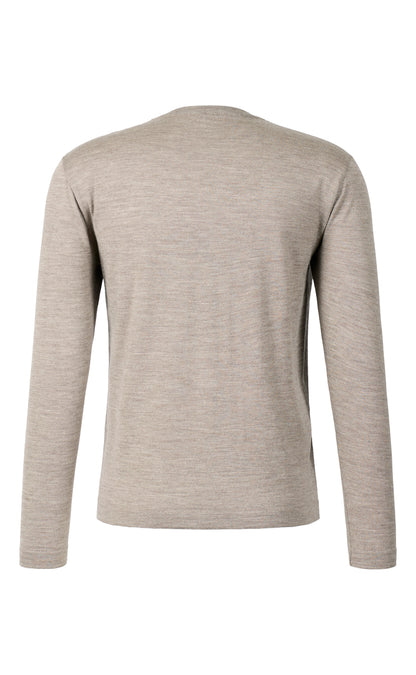 V-neck sweater made of extra-fine Merino silk, regular fit