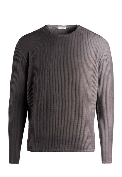 Unique: seamless round neck sweater in 3D knit made of the finest cotton, relaxed fit