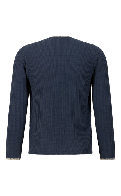 Unique: seamless round neck sweater in 3D knit, with color corrosion, made of the finest cotton, relaxed fit