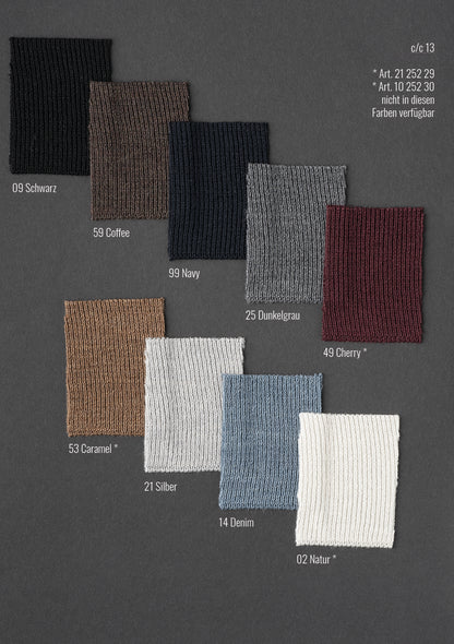 Round neck sweater with masculine rhombus structure over the shoulders, 100% merino wool