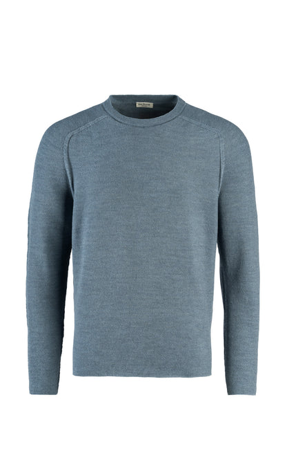 Seamlessly knitted sweater with rice grain structure made of 100% merino wool, regular fit