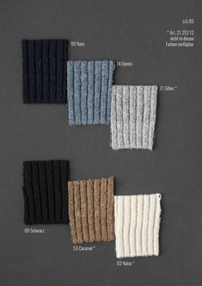 Overshirt made of lightweight Merino bouclé yarn with a ribbed structure, relaxed fit
