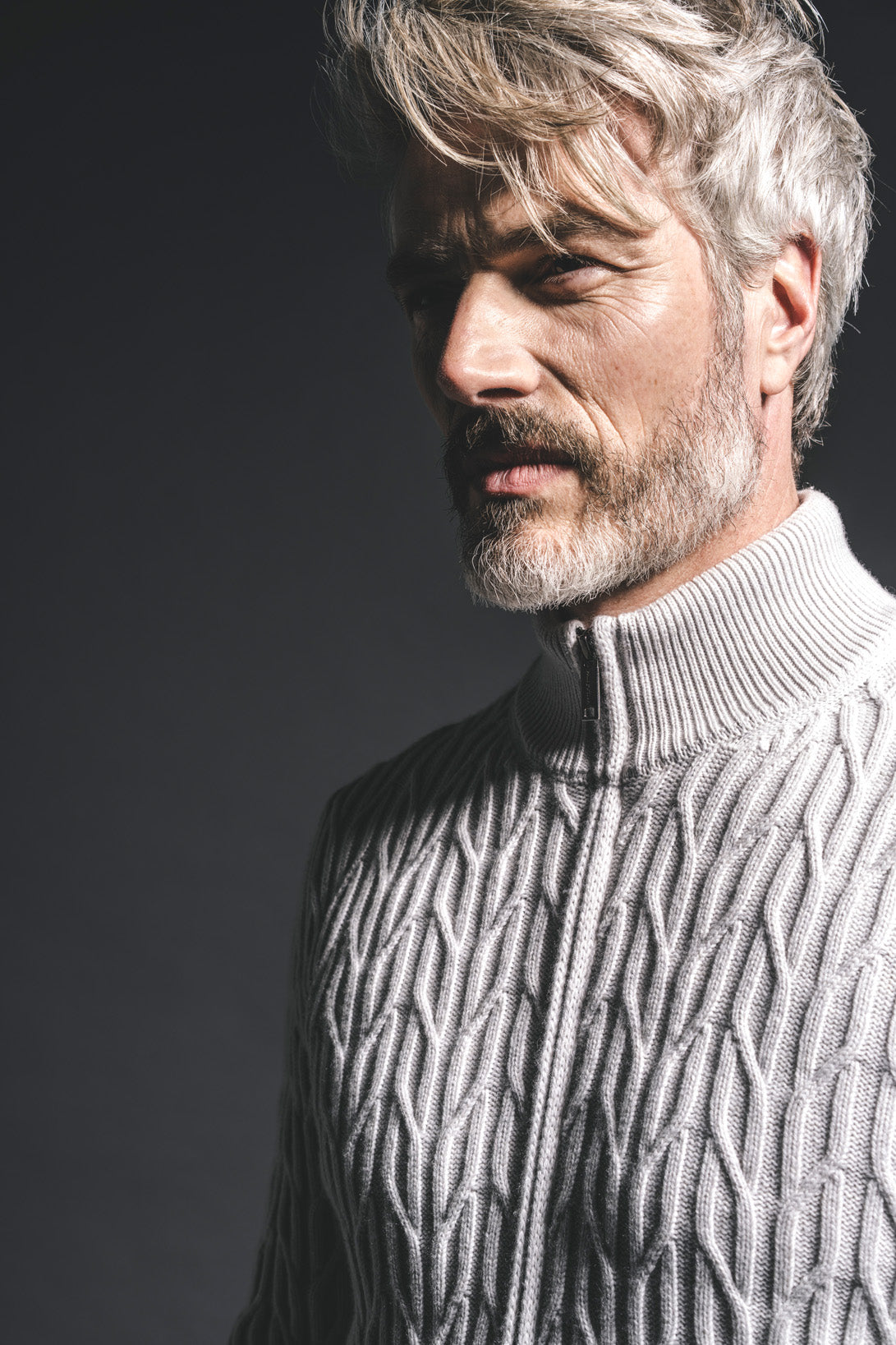 Premium zip-up jacket made from a durable, ultra-soft cashmere blend