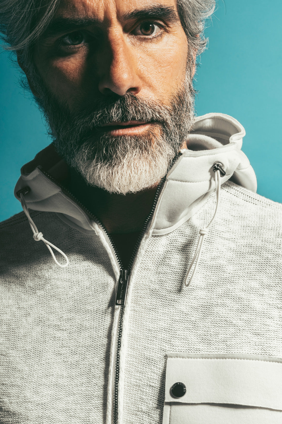 Hybrid Kapuzenzippjacke aus weicher Baumwolle und sportlichen Details, Relaxed Fit