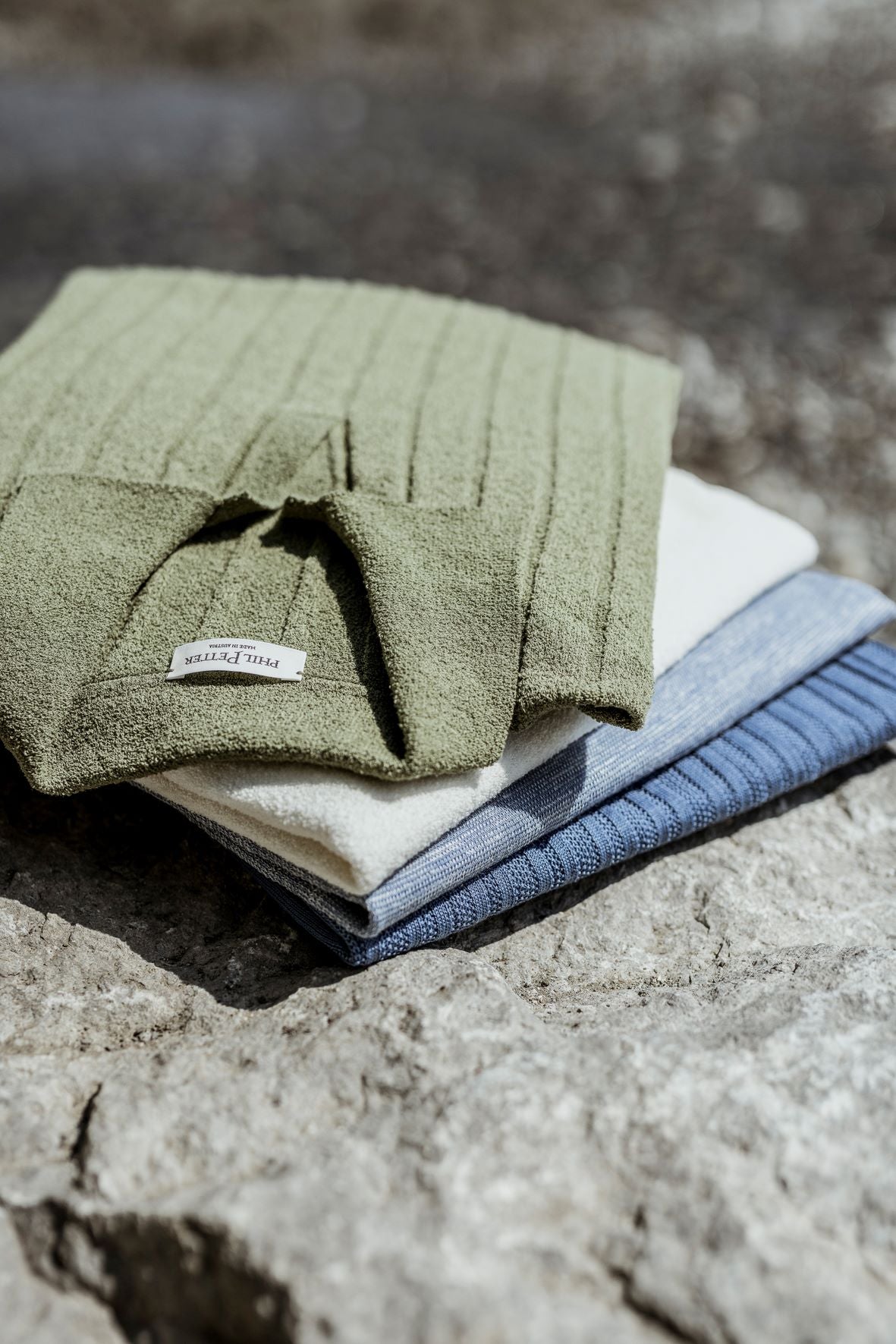 Polo without button