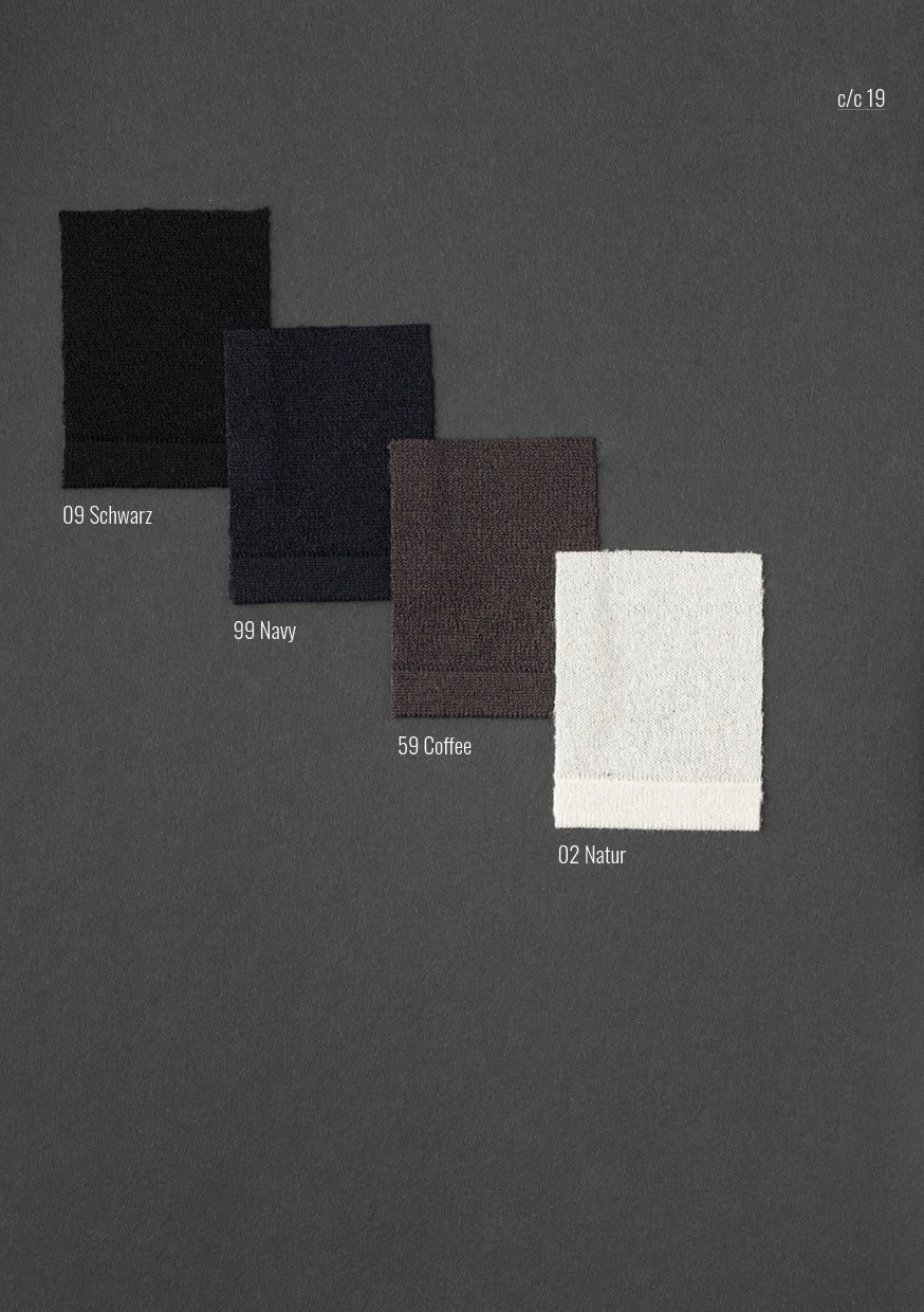 Super comfortable turtleneck sweater made of merino wool with functional stretch, regular fit