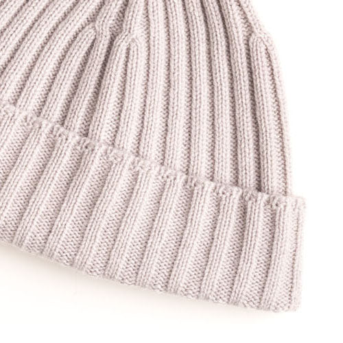 Hat made of premium cashmere