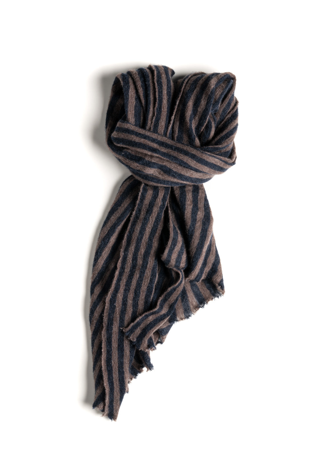 Supersoft scarf made of 100% premium cashmere with vertical stripes