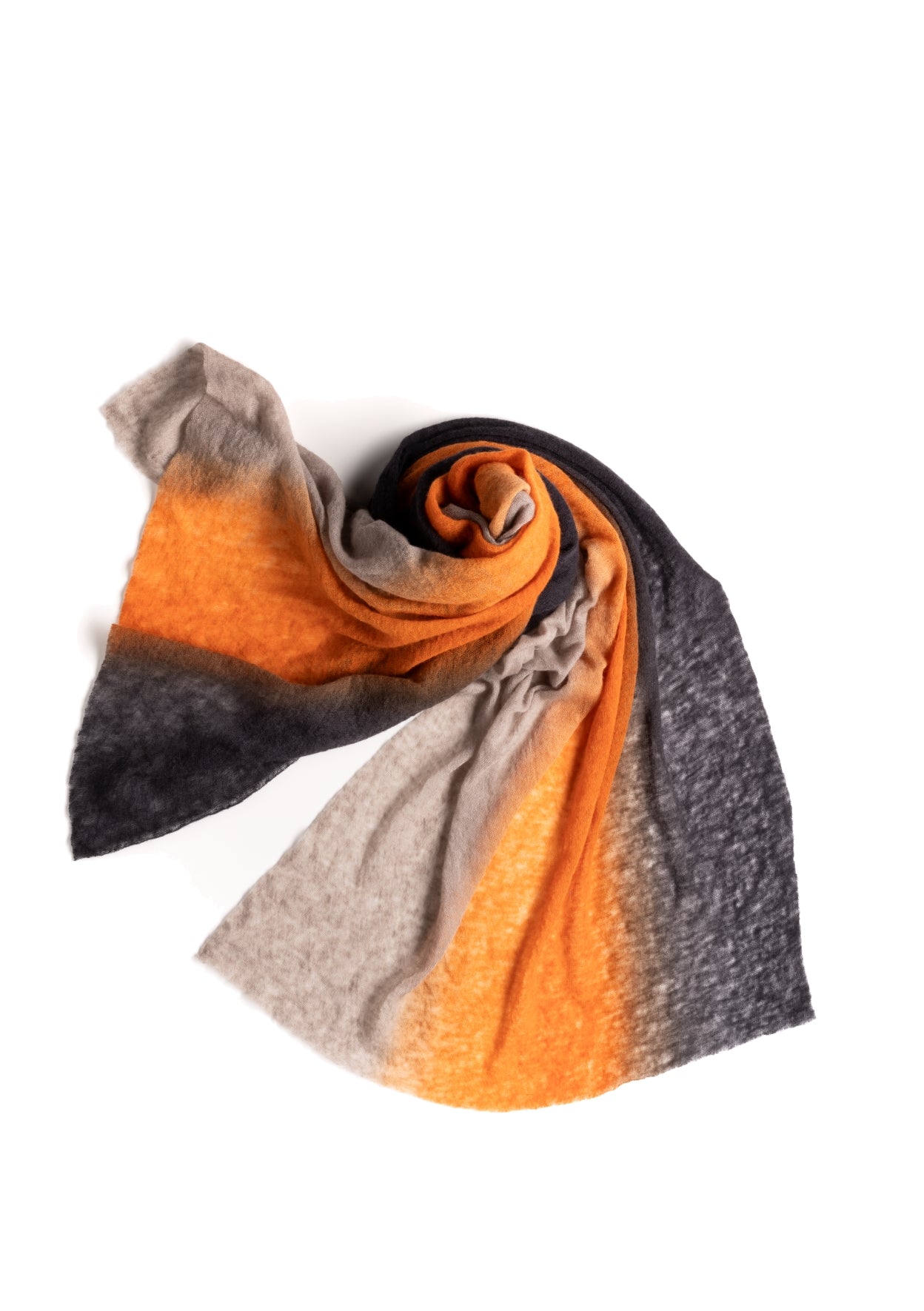 Super soft scarf made of 100% premium cashmere with color gradient