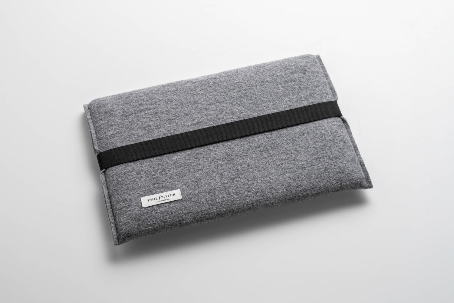 laptop sleeve made of Merino wool felt