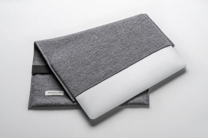 laptop sleeve made of Merino wool felt